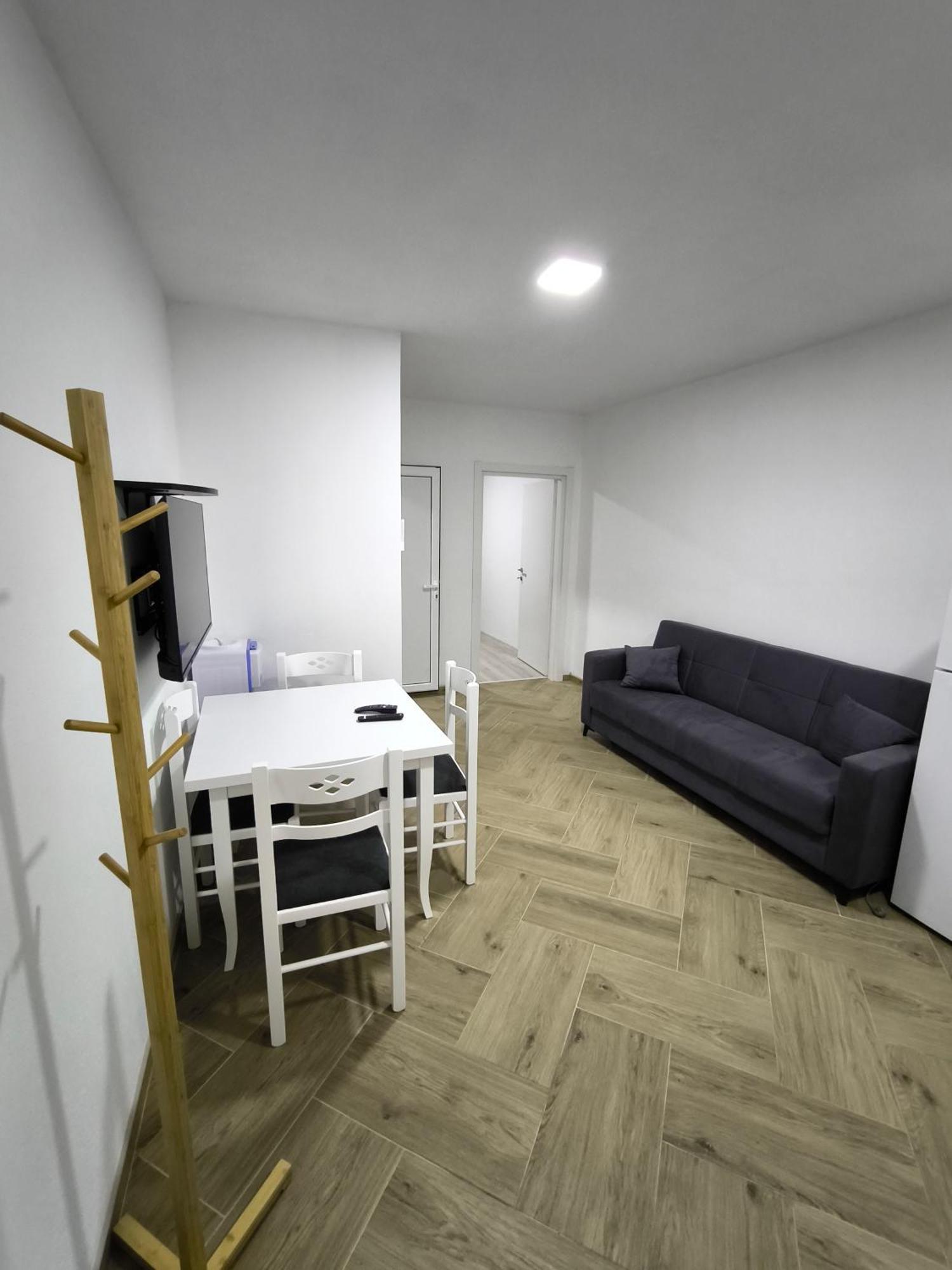 Hidden Villa Apartments Kotor Exterior photo